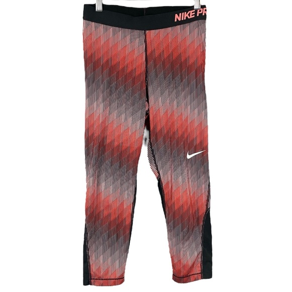 Nike Pants - Women’s Nike Pro Dri-Fit Max Capri Leggings Red & Black Mid-Rise Size Medium